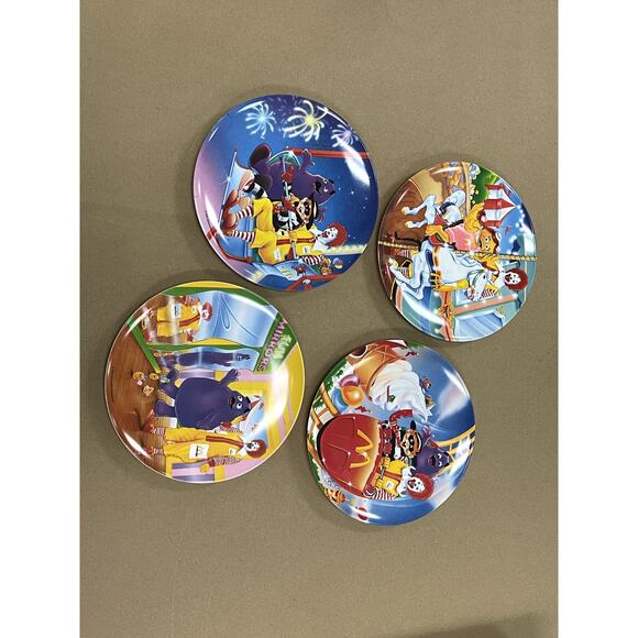 Set of 4 1993  McDonald's Amusement Park plates - Picture 1 of 8